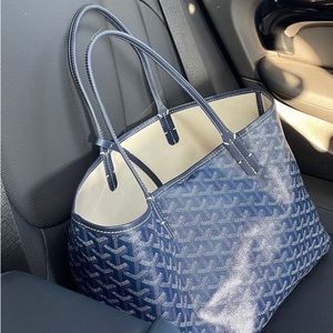 Goyard tote bag